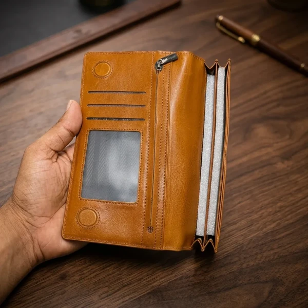 Cae Leather Double Chamber M2Z Master Mobile Zipper Wallet